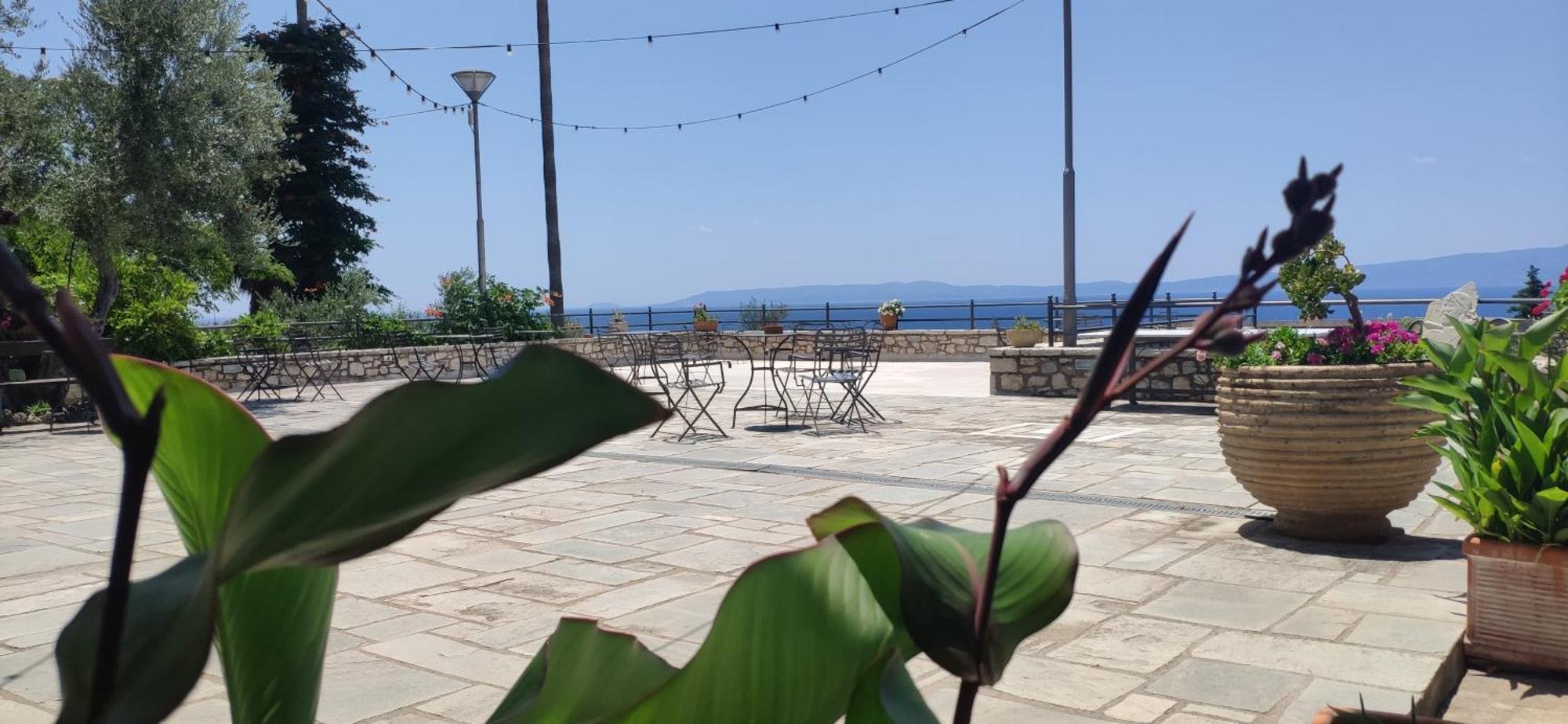 Polas Residencies Aparthotel Kalamata Exterior photo
